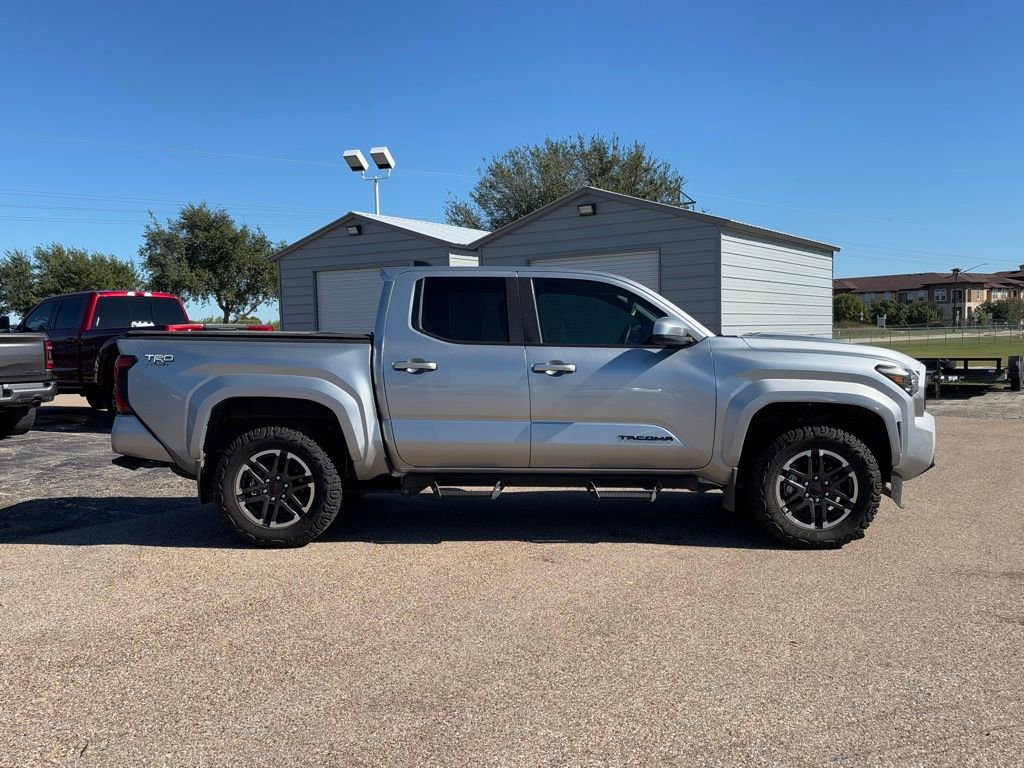 2024 Toyota Tacoma TRD Sport 4x4 photo 4