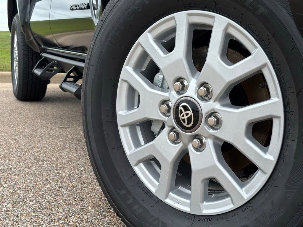 New 2026 Toyota Tacoma SR5 4X4 DOUBLE CAB