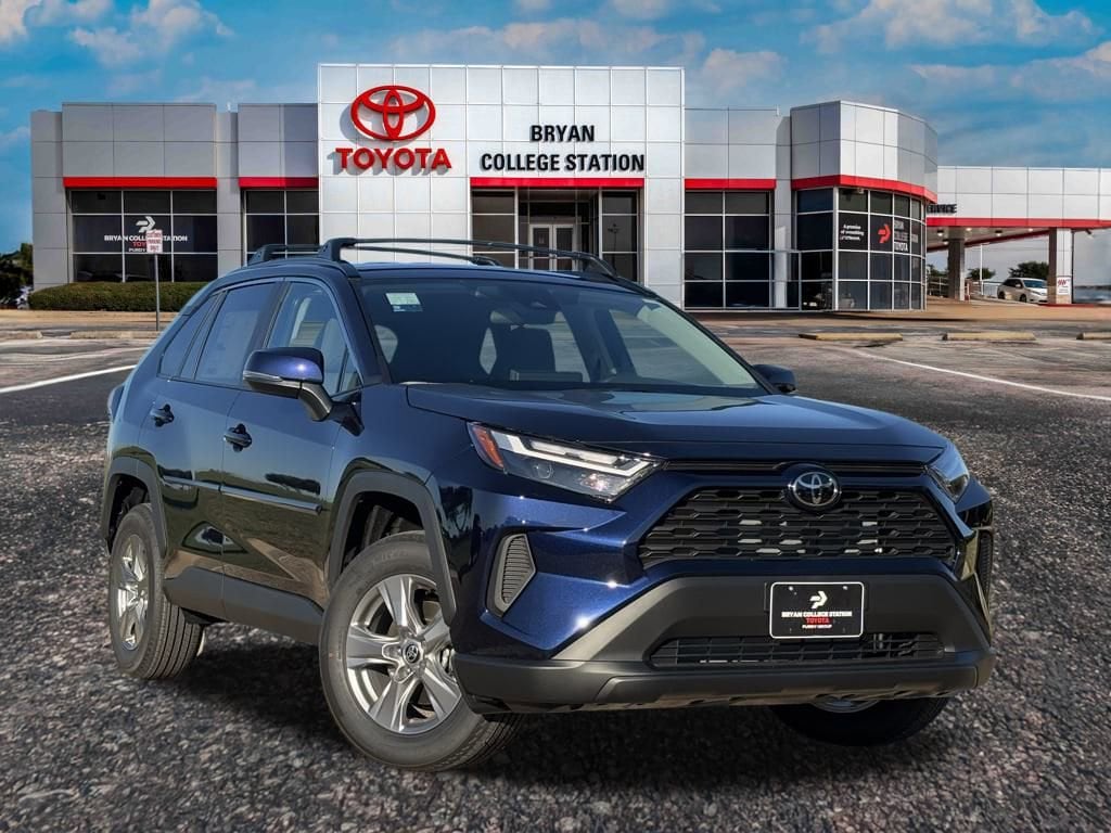 2025 Toyota RAV4 XLE's photo