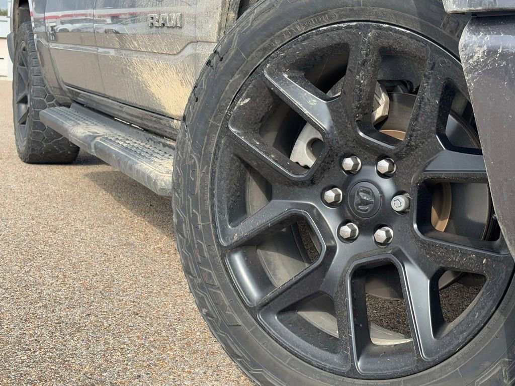 2023 Ram 1500 Laramie photo 2