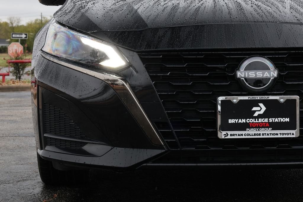 Used 2024 Nissan Altima 2.5 SR Sedan