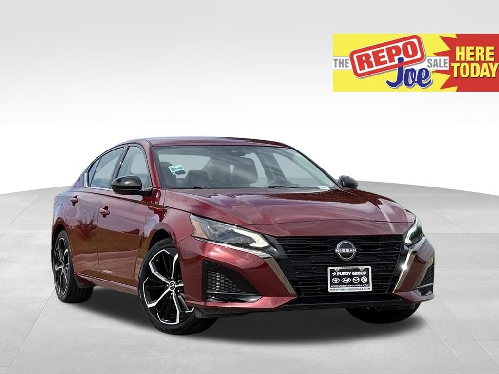 Red (Scarlet Ember) 2025 Nissan Altima Sedan Front-Wheel Drive Continuously Variable Transmission