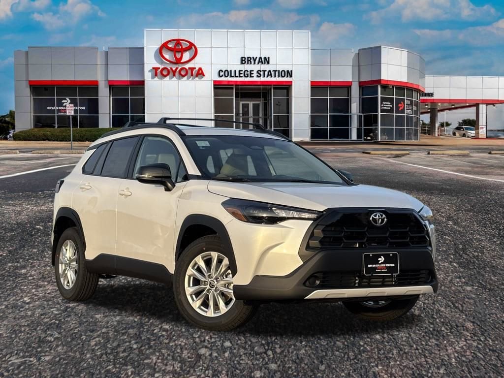 2026 Toyota Corolla Cross LE's photo