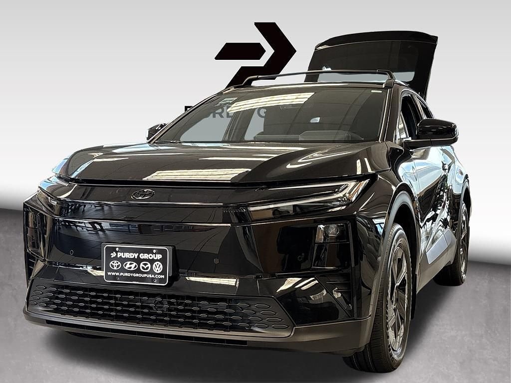 New 2026 Toyota C-HR SE