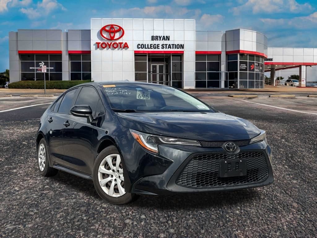 Used 2020 Toyota Corolla LE Sedan