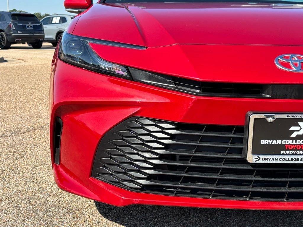 2025 Toyota Camry LE photo 4