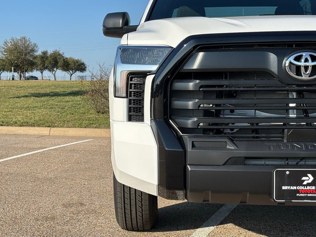 New 2026 Toyota Tundra SR SR CREWMAX 5.5