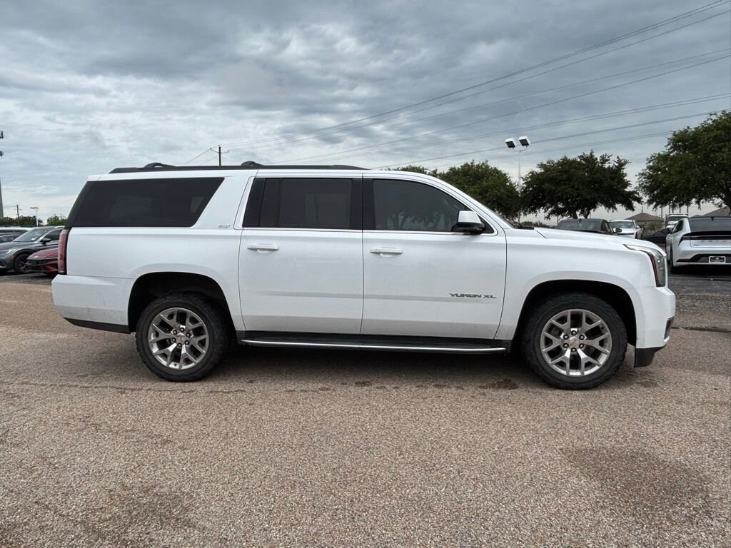 Used 2017 GMC Yukon XL SLT SUV