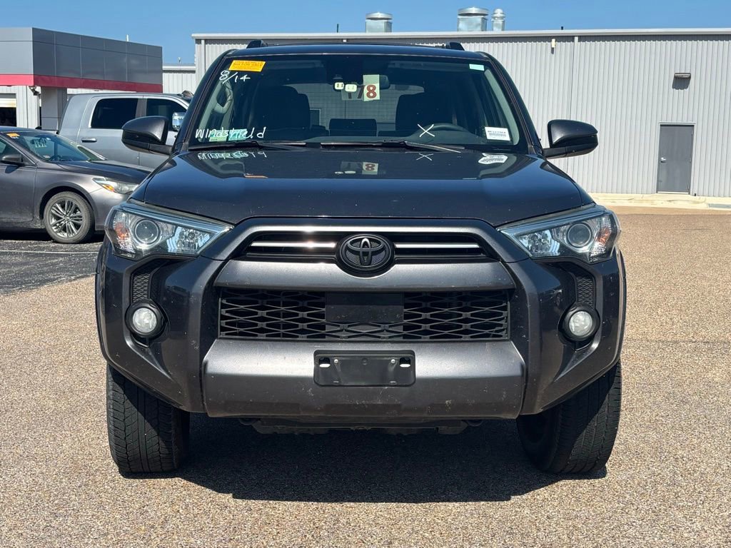 2020 Toyota 4Runner SR5 photo 2