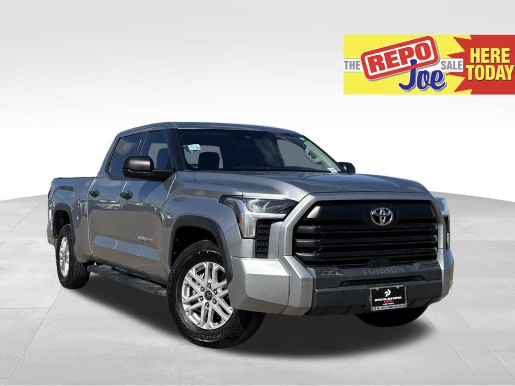 Used 2022 Toyota Tundra SR5 3.5L V6 Truck CrewMax