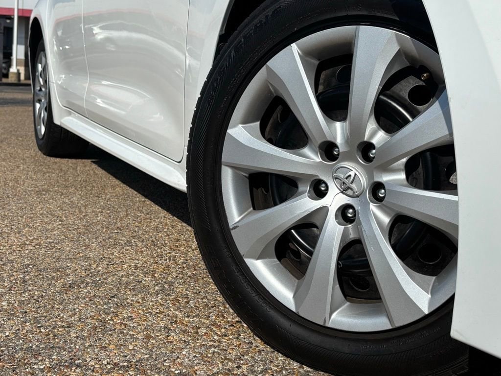 Used 2024 Toyota Corolla LE Sedan