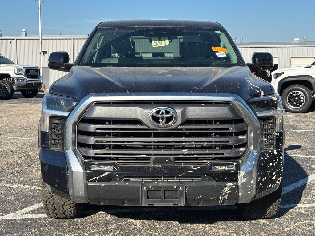 2023 Toyota Tundra Limited photo 3