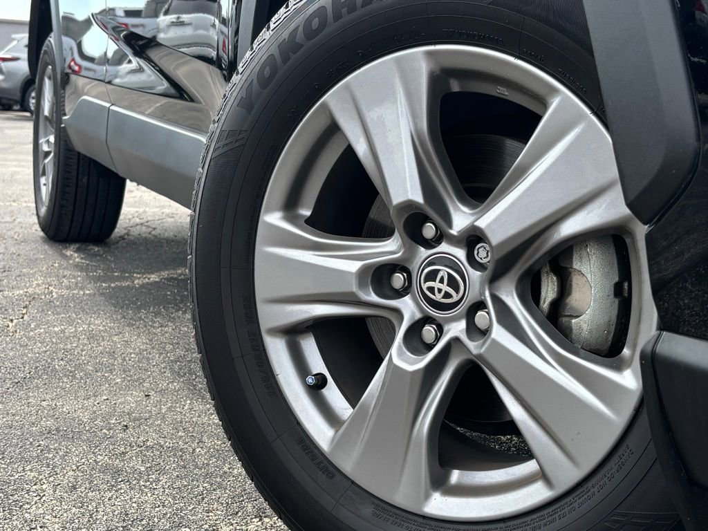 Used 2024 Toyota RAV4 XLE with VIN 2T3W1RFV3RC254827 for sale in Bryan, TX