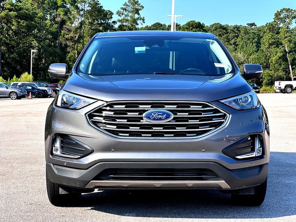 2024 Ford Edge Titanium photo 3