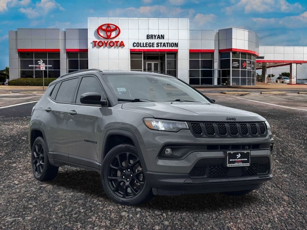 2023 Jeep Compass Altitude's photo