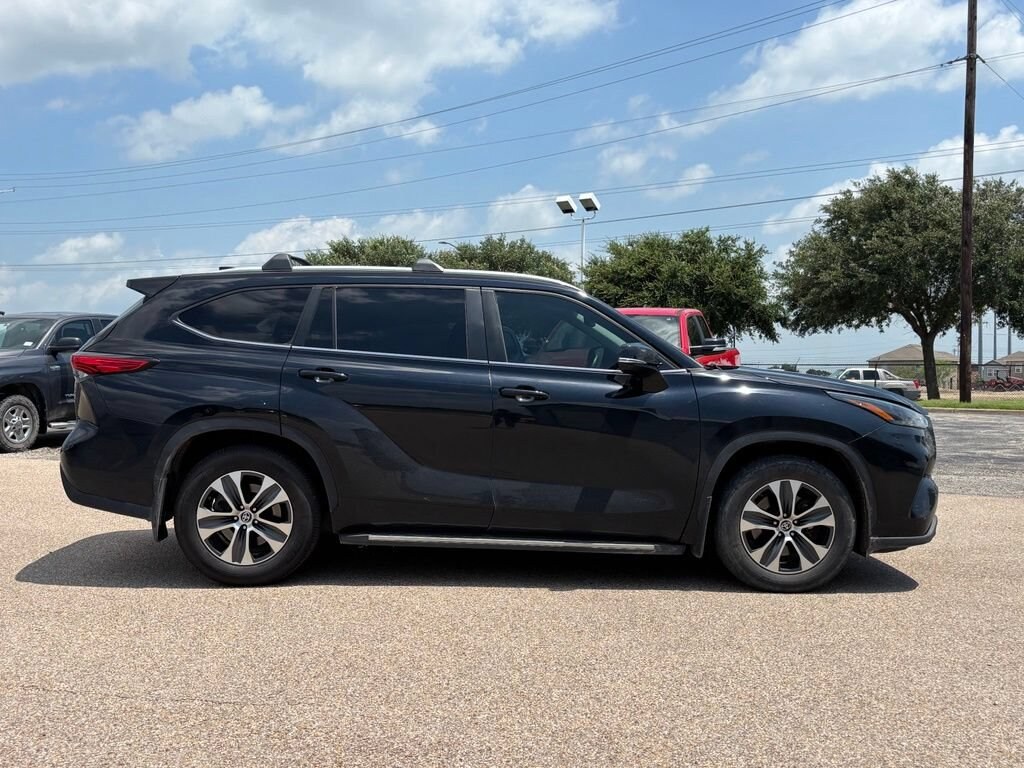 Used 2023 Toyota Highlander XLE SUV