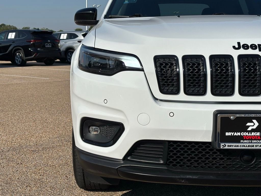 Used 2023 Jeep Cherokee Altitude Lux SUV