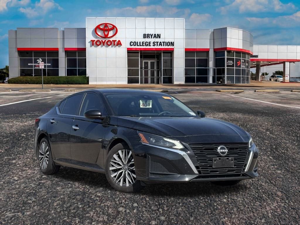 2023 Nissan Altima SV