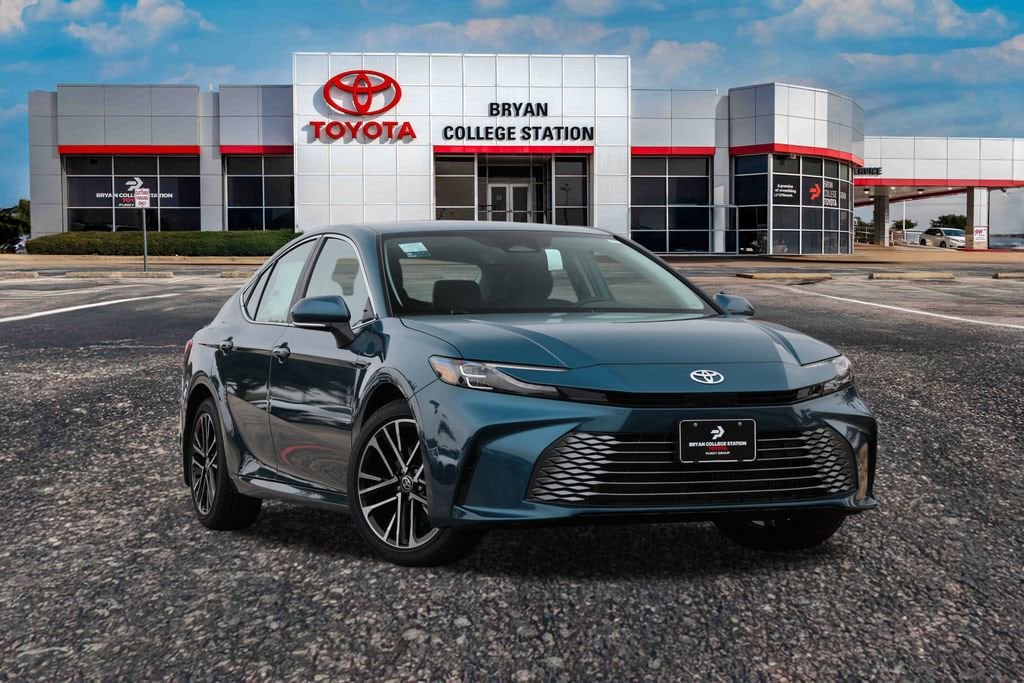 2026 Toyota Camry XLE's photo
