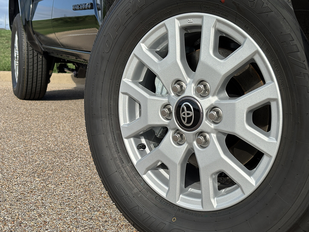 New 2026 Toyota Tacoma SR5 4X4 DOUBLE CAB