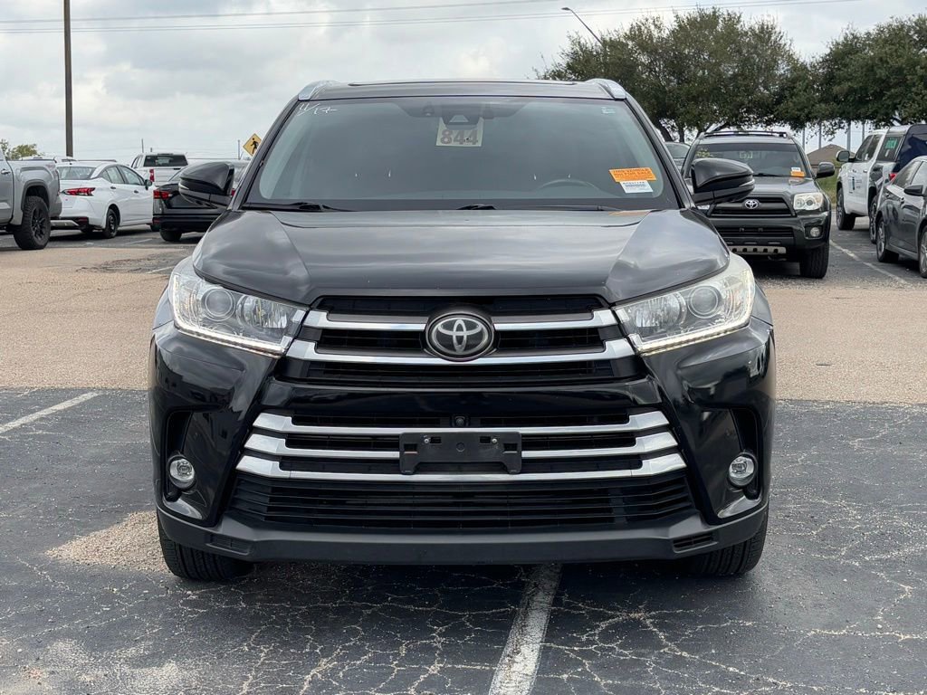 2019 Toyota Highlander Limited Platinum photo 3