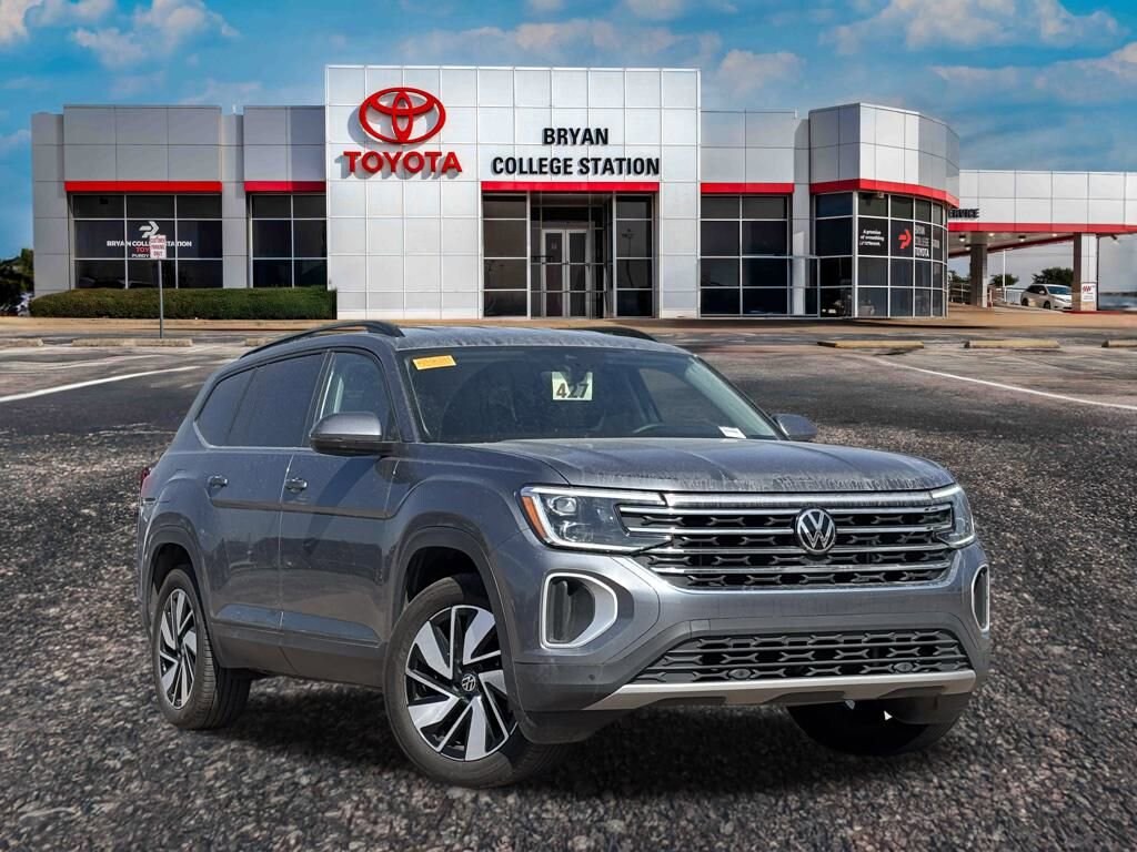 Used 2025 Volkswagen Atlas 2.0T SE w/Technology SUV