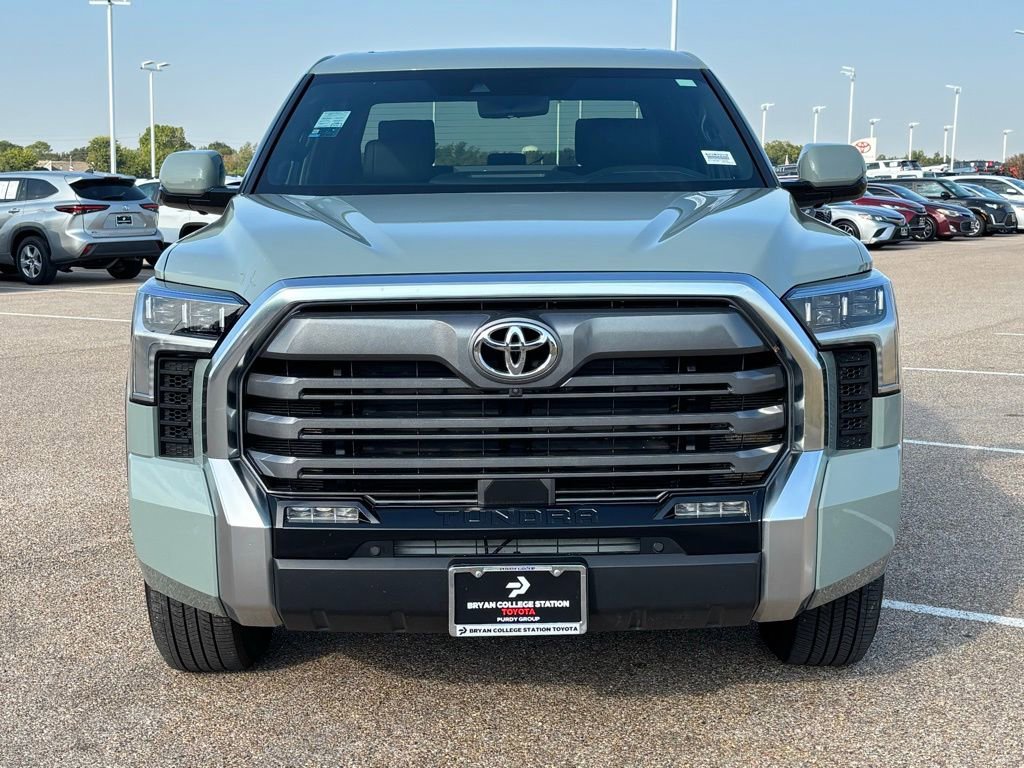 2025 Toyota Tundra Limited photo 3