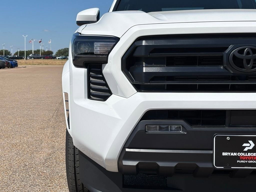 New 2025 Toyota Tacoma SR5 4X4 DOUBLE CAB