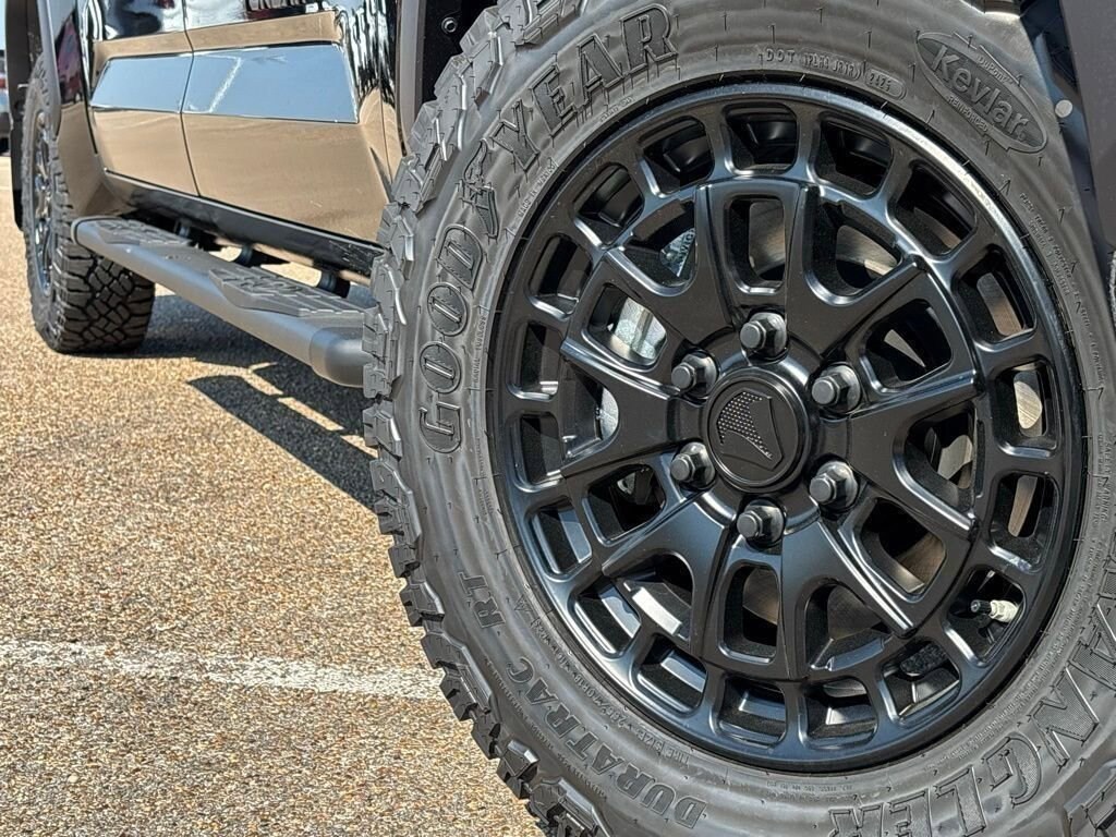 New 2026 Toyota Tundra SR5 SR5 CREWMAX 5.5