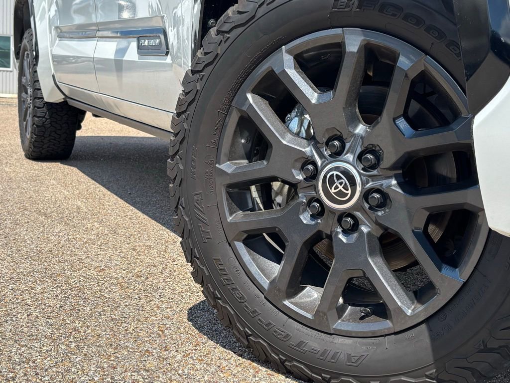 2024 Toyota Tundra Platinum photo 2