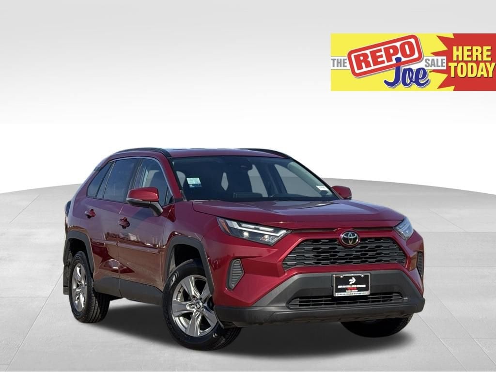 2023 Toyota RAV4 XLE