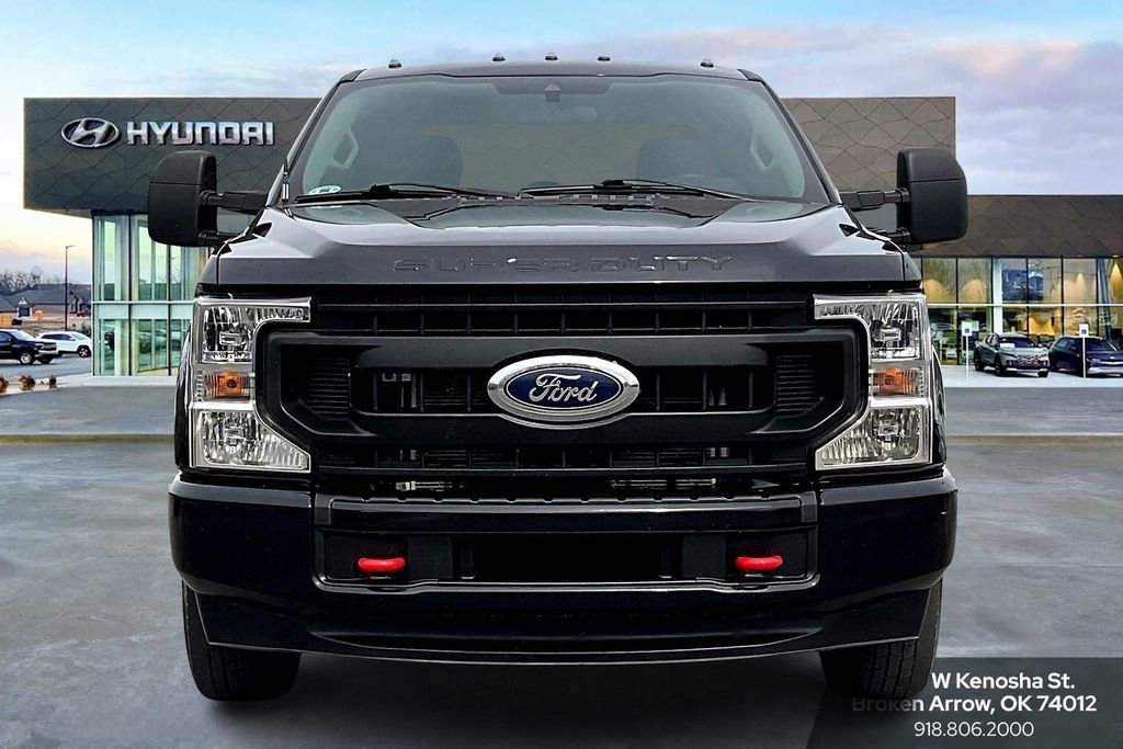2021 Ford F-350 XL photo 3