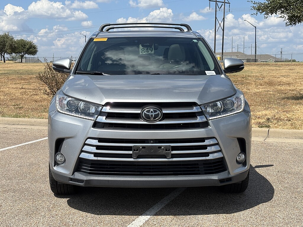Used 2017 Toyota Highlander Limited Platinum V6 SUV