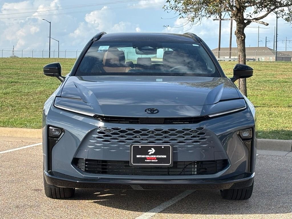 New 2026 Toyota Crown Signia Limited LIMITED