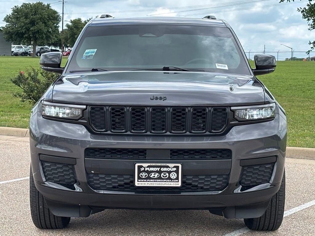 Used 2025 Jeep Grand Cherokee L Laredo SUV