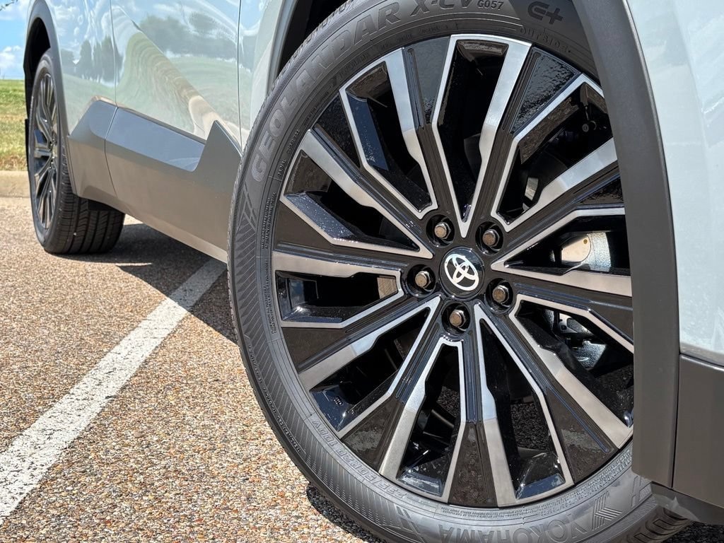 New 2026 Toyota C-HR XSE XSE AWD