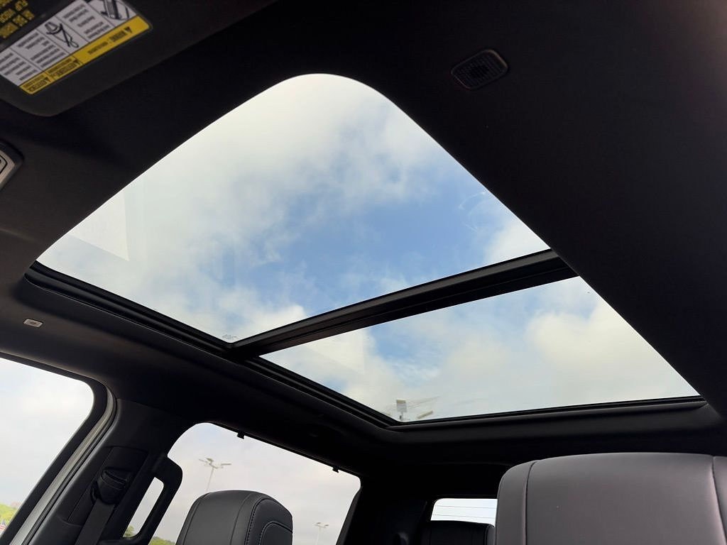 2026 Toyota Tundra Platinum - Photo 15