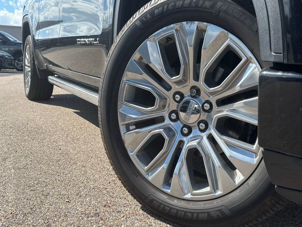 2021 Gmc Sierra 1500 Denali photo 2