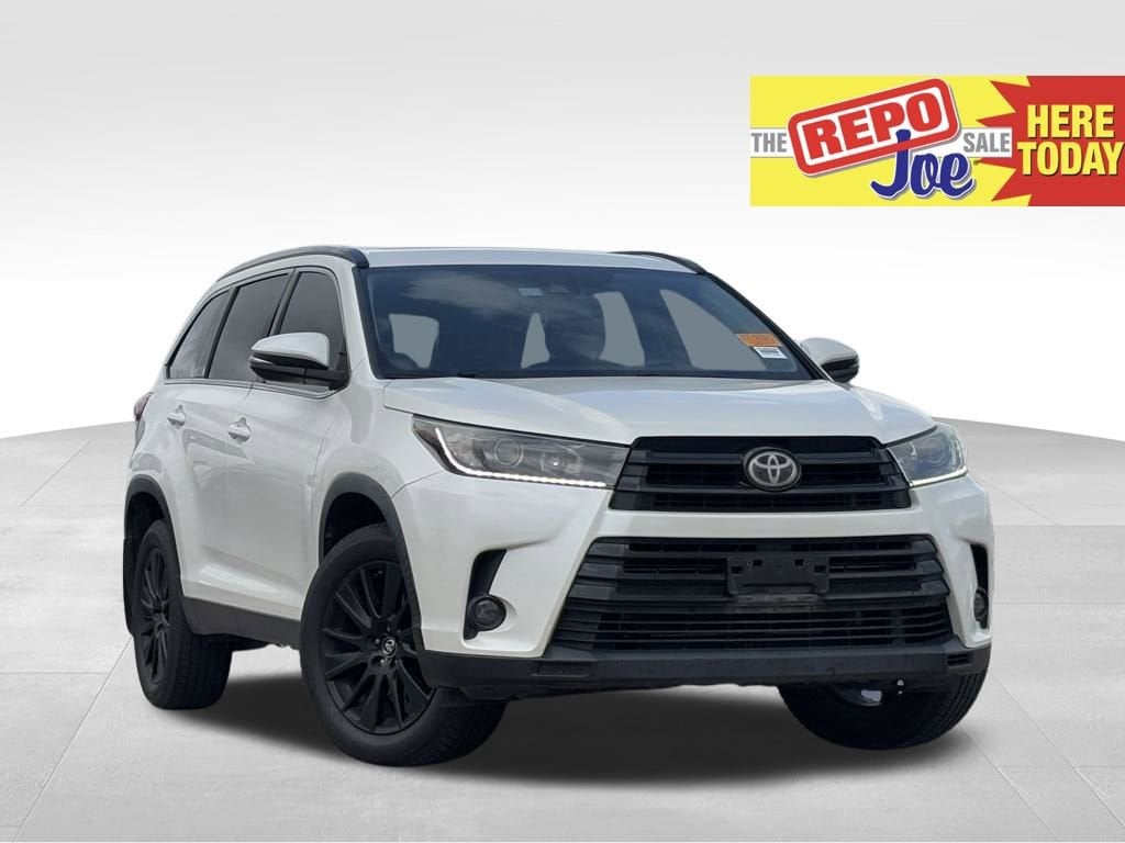 White (Blizzard Pearl) 2019 Toyota Highlander SE FWD SUV / Crossover Front-Wheel Drive Automatic