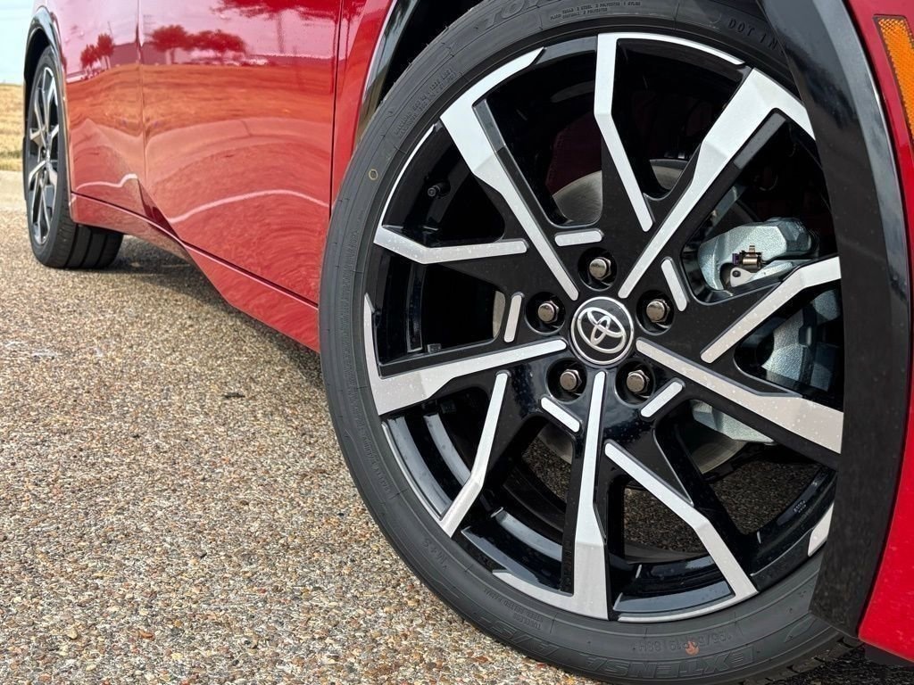 New 2026 Toyota Prius Plug-in Hybrid XSE Premium PLUG-IN HYBRID