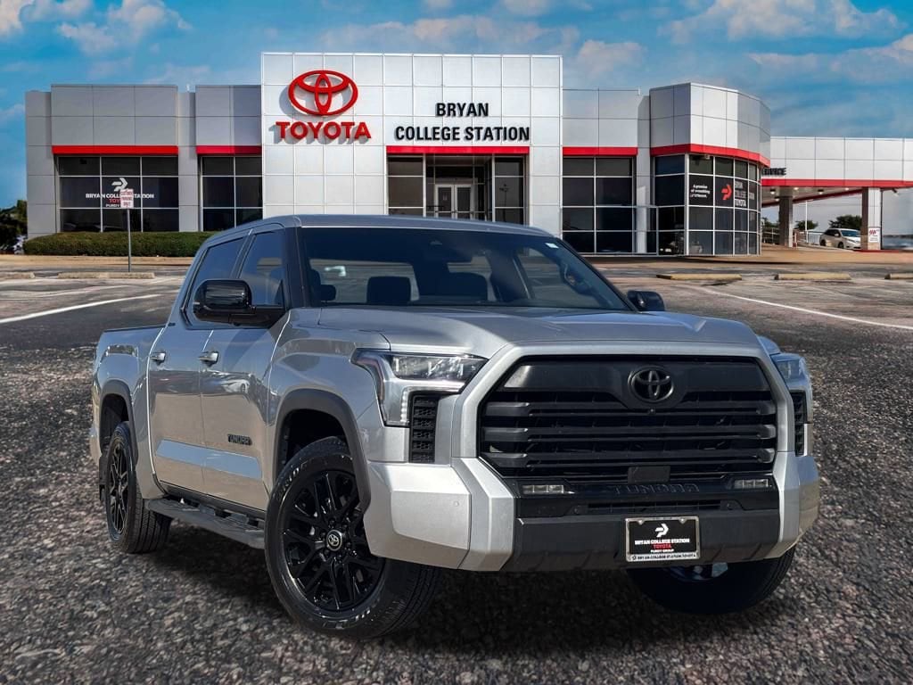 2025 Toyota Tundra Limited's photo