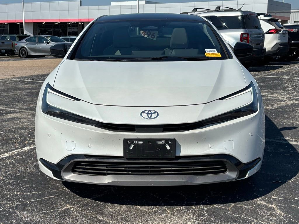 2024 Toyota Prius LE photo 3
