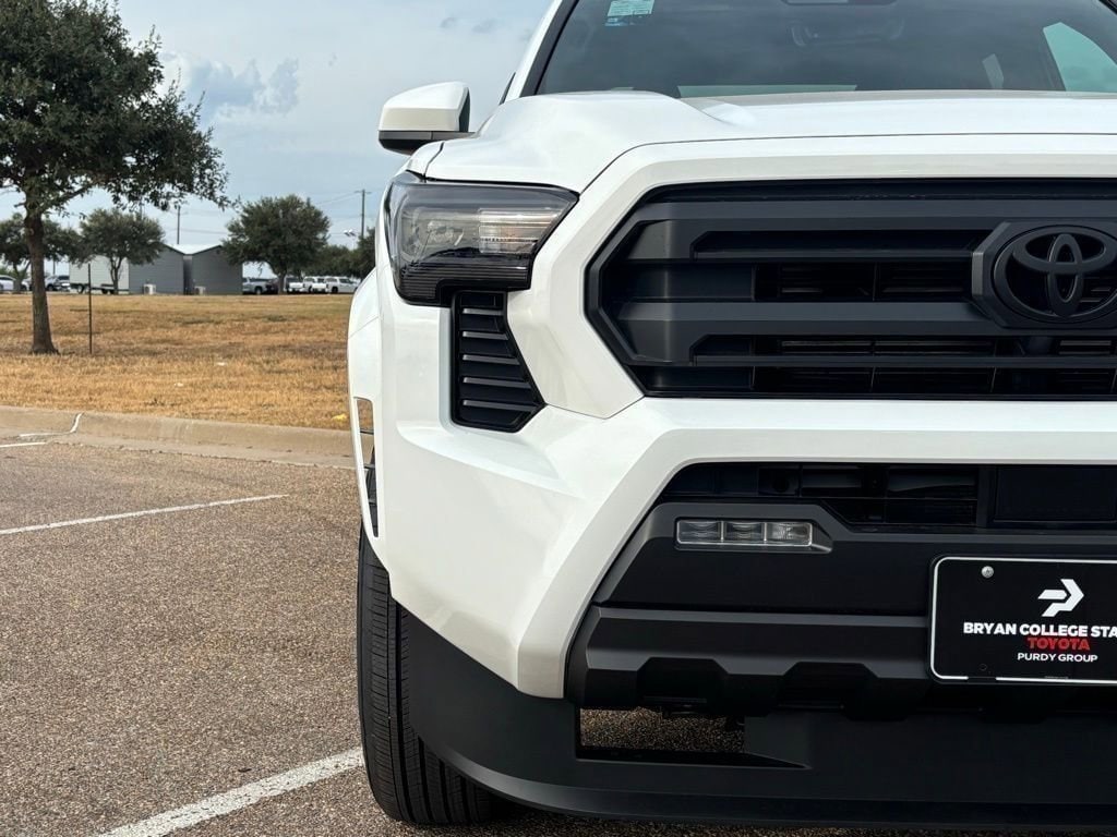 New 2025 Toyota Tacoma SR5 4X4 DOUBLE CAB