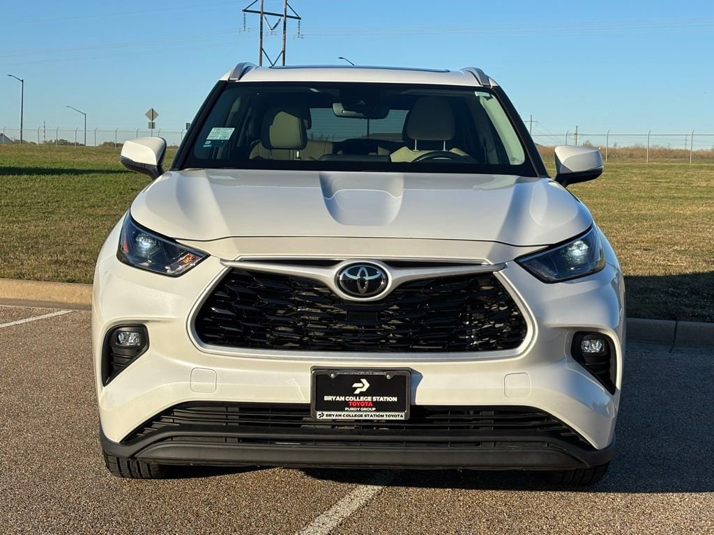 Used 2023 Toyota Highlander XLE SUV