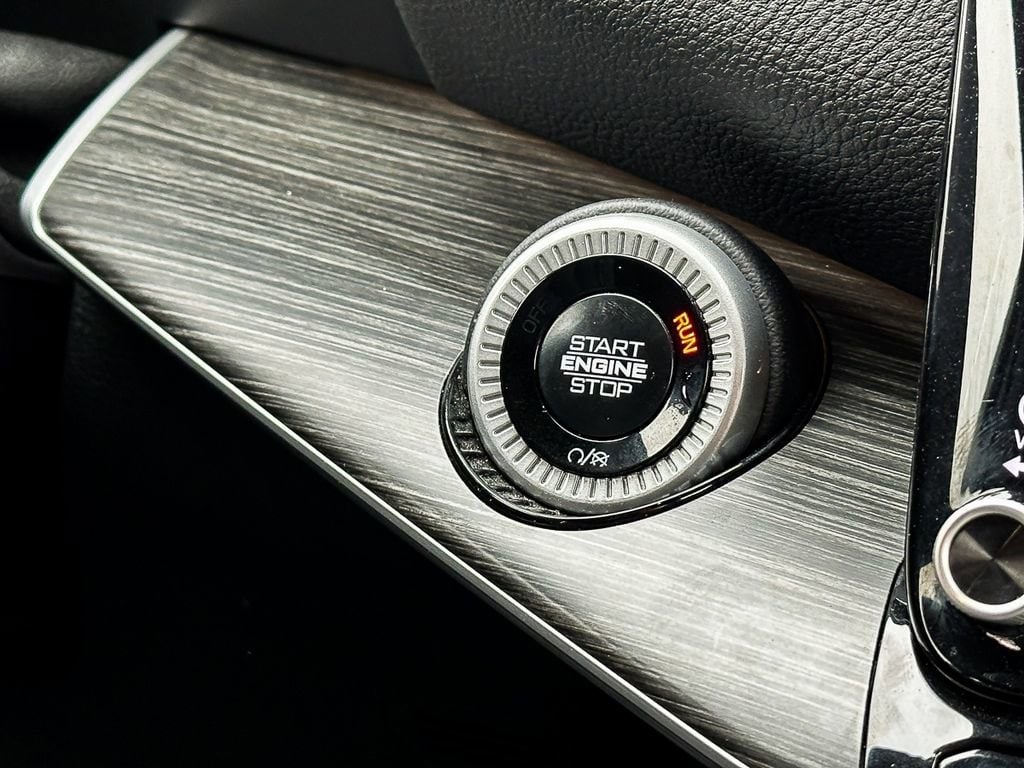 2024 Jeep Wagoneer L Series III - Photo 20