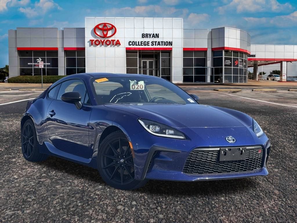 2024 Toyota GR86 Premium's photo