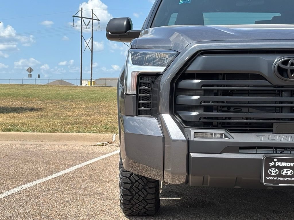 New 2026 Toyota Tundra SR5 SR5 CREWMAX 5.5
