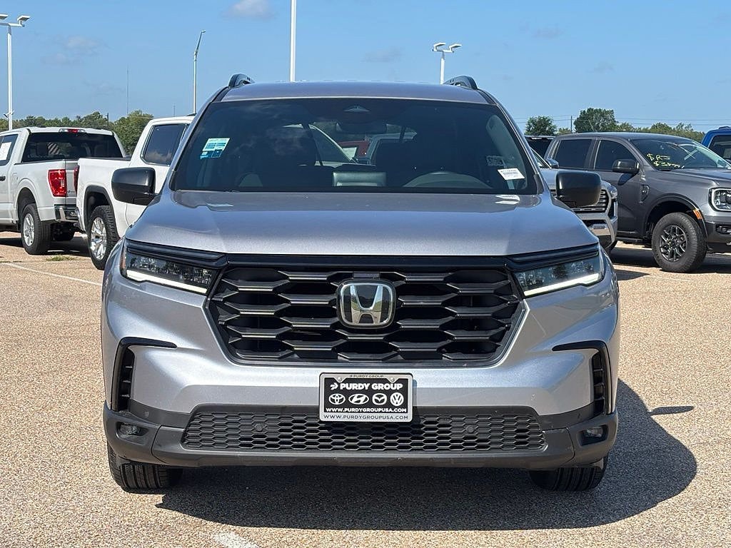 Used 2025 Honda Pilot Sport SUV