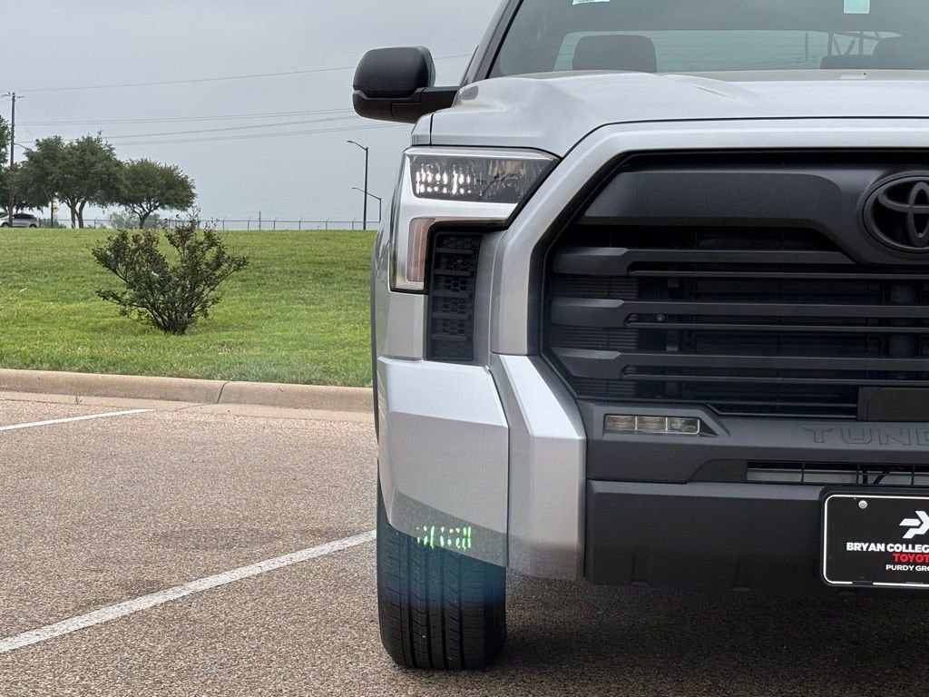 New 2026 Toyota Tundra SR5 SR5 CREWMAX 5.5