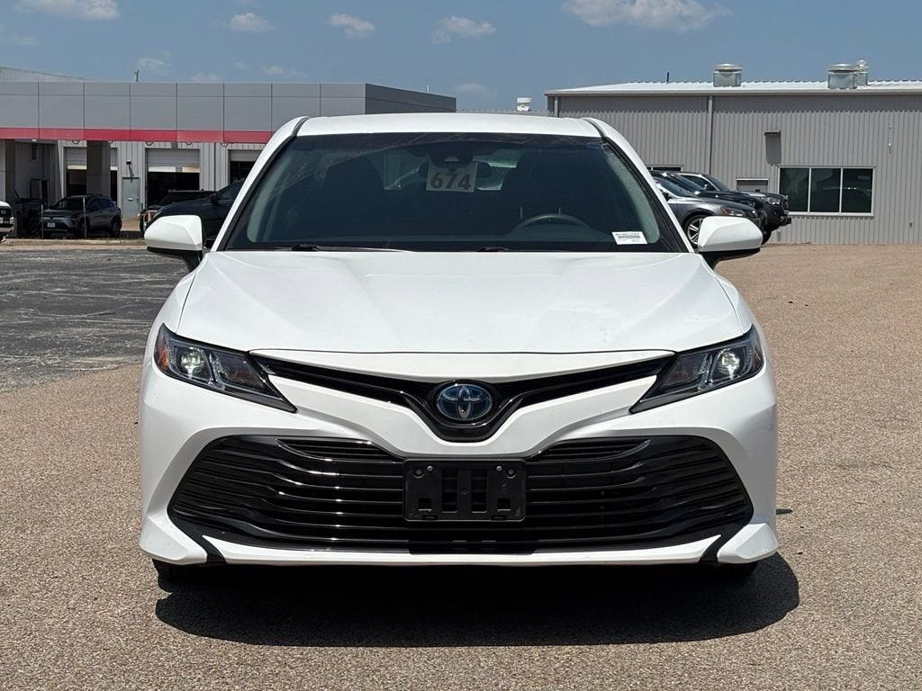 Used 2018 Toyota Camry Hybrid LE Sedan